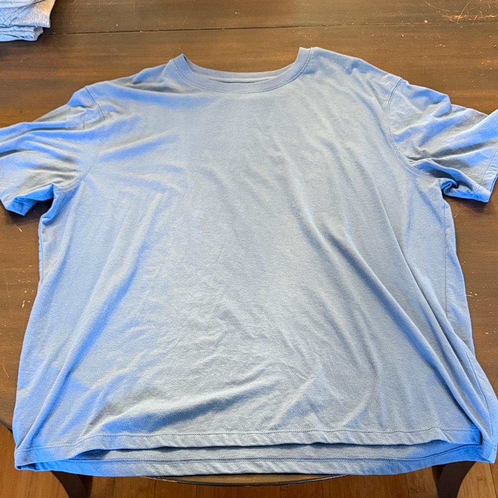 Goodfellow & Co Light Blue Short Sleeve Tee